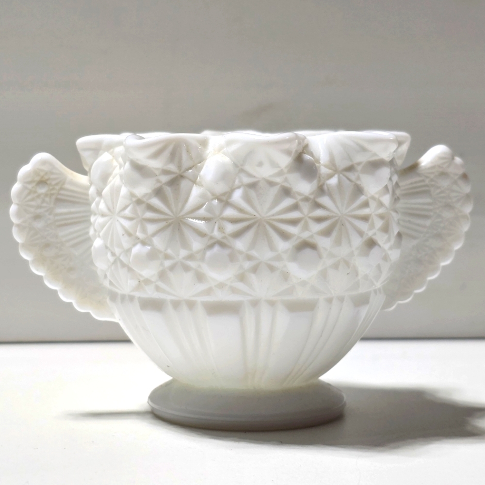 Vintage Fenton Open Sugar a bowl with wing handles